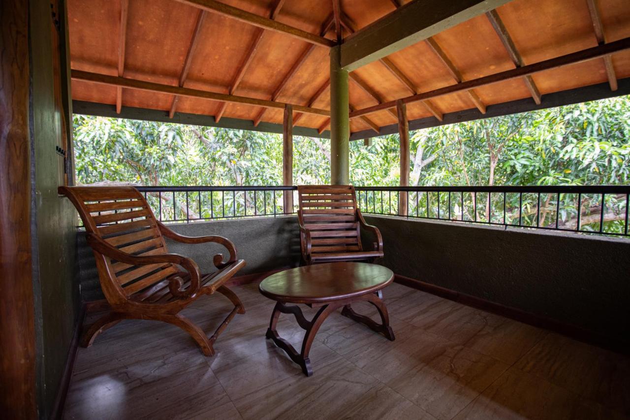 Kalu'S Hideaway Udawalawe Hotel Exterior foto
